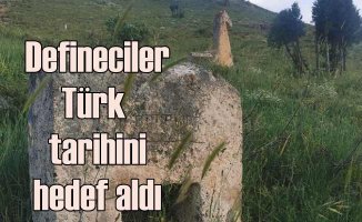 Defineciler tarihi Türk mezarlığını talan etti 