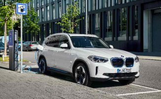 BMW’nin tamamen elektrikli ilk ‘’X’’ modeli yeni BMW iX3 yollara çıkmaya hazır