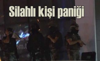 Başakşehir'de silahlı kişi binaya daldı