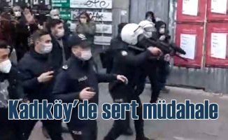 Kadıköy'de gösteriye polis müdahalesi, çok sayıda gözaltı var