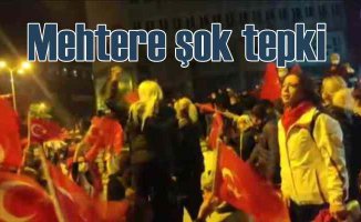 Mehter Takımı konserine İstiklal Marşı ile tepki