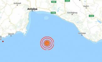 Antalya depremle uyandı | Akdeniz 5.3 ile uyandı