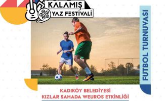Kadıköy Kalamış'ta kadınlar futbol heyecanı