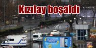 Ankara'da bombalı saldırı; Kızılay boşaldı