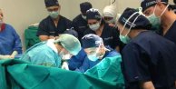 Dünya'nın ünlü estetik cerrahları Türkiye'de eğitim verdi