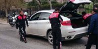 İzmir'de polis didik didik aradı, 17 gözaltı var