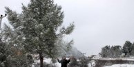 Kumluca'da yıllar sonra kar sevinci