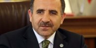 Prof.Dr.Karslı “Türkiye'nin 1982 anayasasından kurtulması lazım.”