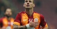 Sneijder'den Beşiktaş'lılara Gönderme