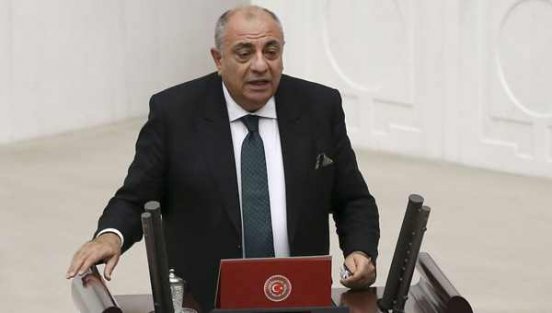 Tuğrul Türkeş, tekrar Başbakan Yardımcılığı görevine atandı
