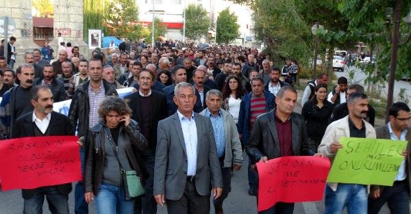 Tunceli'de 'pkk Mezarlığı' Gerginliği; Kente Giriş-çıkış Yasaklandı (3)