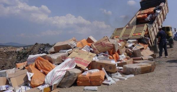 Uşak'ta, 371 bin 500 paket gümrük kaçağı sigara imha edildi