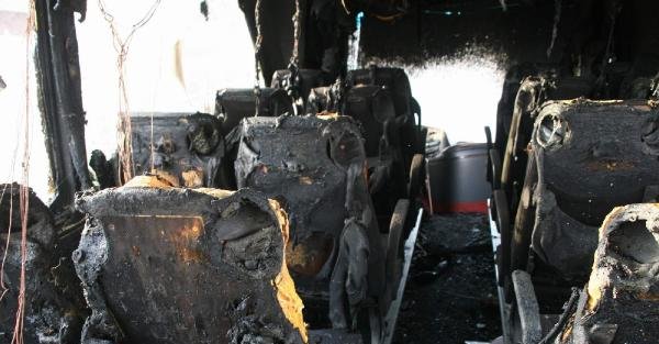 Yozgat'ta hareket halindeki yolcu otobüsü yandı