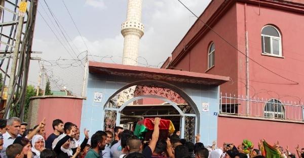 YPG’li Tunç’un cenazesi Silopi’de toprağa verildi