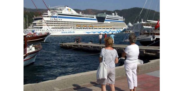 Zengin turist dolu 3 transatlantik terör yüzünden Marmaris'e gelmedi