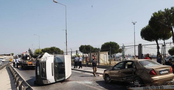 Zeytinburnu’nda sahil yolunda kaza: 1 ölü 2 yaralı