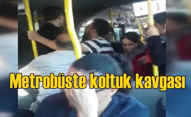 Metrobüste koltuk kavgası | Küfürler, yumruklar havada uçuştu