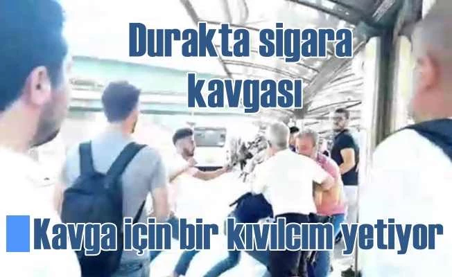 Durakta sigara tartışması kavgaya döndü