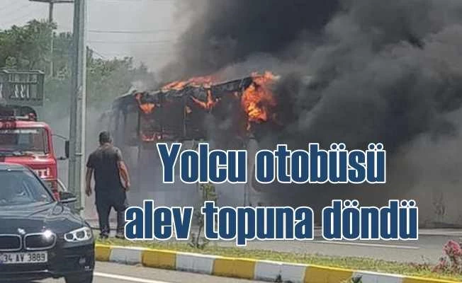 Yolcu otobüsü alev aldı, 1'i çocuk 5 ölü var