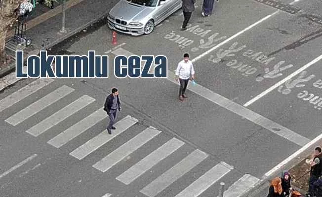 Trafikte yol vermeyen sürücüye lokumlu özür dileme cezası