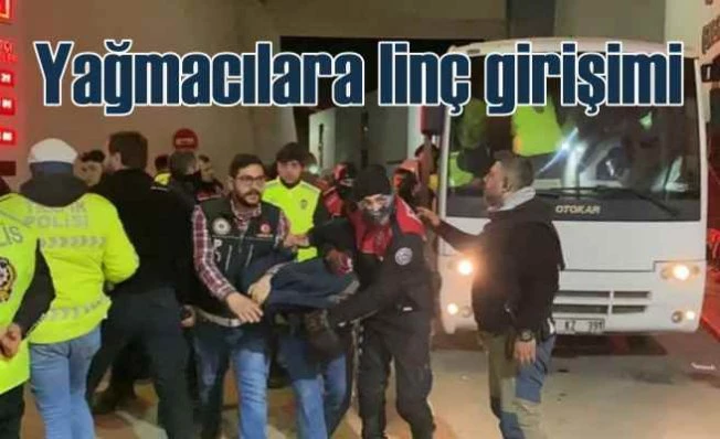 Deprem bölgesinde yağmacılara linç girişimi