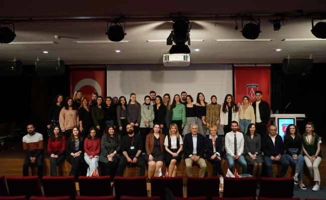 Uzmanından genç çiftlere öneri | 2 yıl sonra çocuk sahibi olun