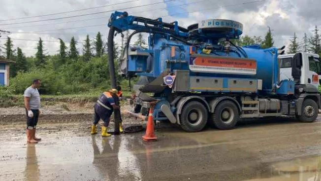İBB yardım ekipleri sel bölgesine ulaştı