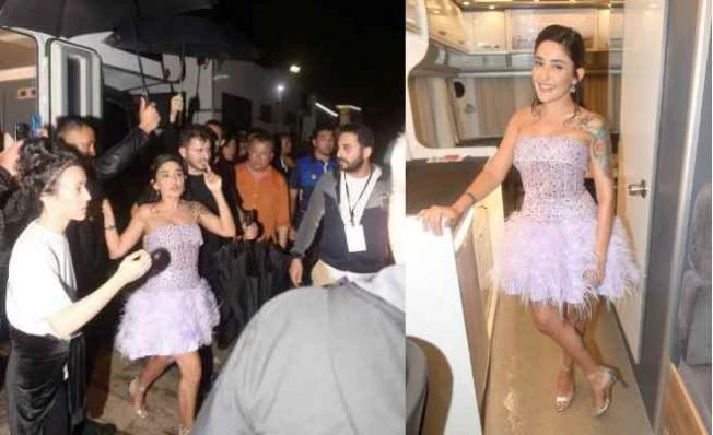 Melek Mosso sağanak yağmur altında konser verdi