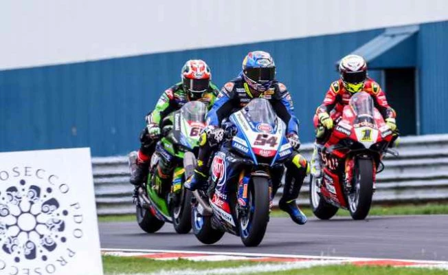 Toprak Razgatlıoğlu İngiltere Superpole Galibi