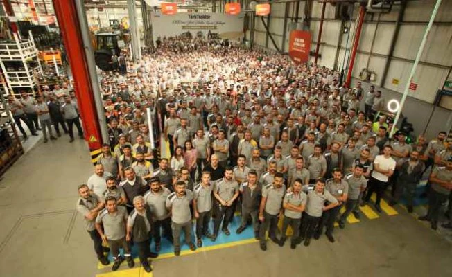 TürkTraktör’den 1000. Yerli Kazıcı Yükleyici Üretimi