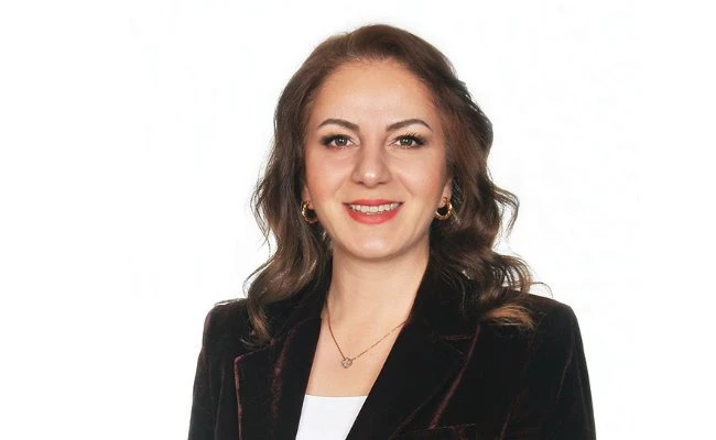 Sarıyer’e kadın eli değecek