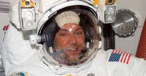 Astronot Foreman